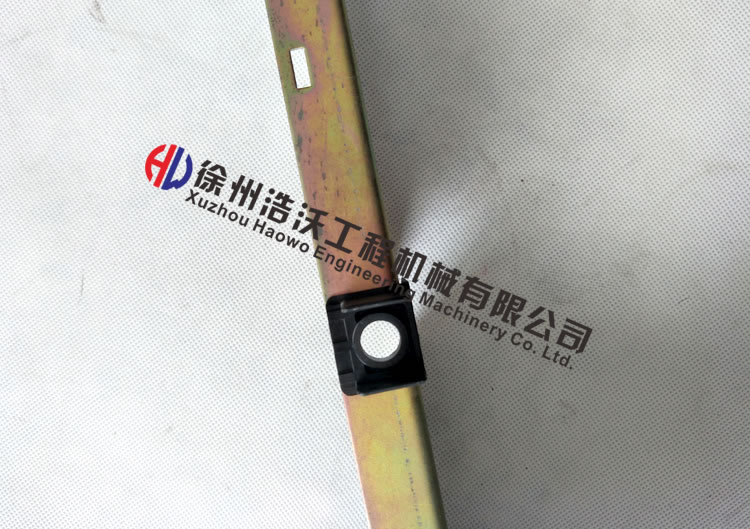 沃尔沃240、290挖掘机D7D发动机线束固定铁板支架